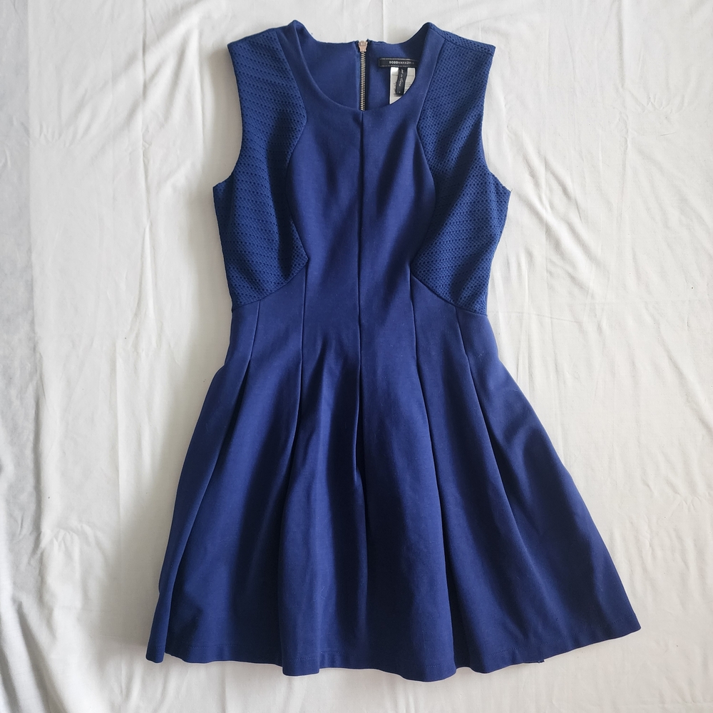 Bcbgmaxazria Size S Blue Fit Flare Cocktail Dress